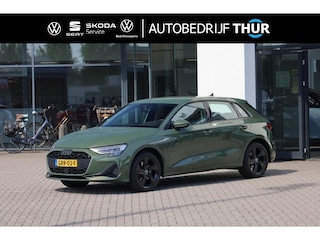 Audi A3 Sportback 35 TFSI Advanced edition 150PK / 110kW NL auto 1e eigenaar,  trekhaak, elektrisch verstelbare voorstoelen met geheugen, trekhaak, achteruitrijcamera (rear view), elektrische achterklep, keyless entry, verwarmbare voorstoelen, 3 zone climatronic, adaptieve cruise control (acc), Apple Carplay, LED verlichting met dynamische richtingaanwijzers, sportstoelen met verlengbare zitting