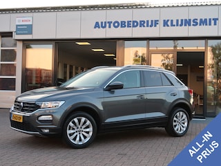 Volkswagen T-Roc 1.0 TSI Style Executive | Camera | Trekhaak | Climate Control |