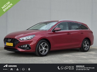 Hyundai i30 1.0 T-GDi MHEV Comfort / Navigatie via Apple Carplay of Android Auto / Stuur- & Stoelverwarming / Achteruitrijcamera / Cruise control / Keyless Entry/Start / Climate control / Parkeersensoren achter /