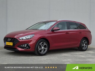 Hyundai i30 1.0 T-GDi MHEV Comfort / Navigatie via Apple Carplay of Android Auto / Stuur- & Stoelverwarming / Achteruitrijcamera / Cruise control / Keyless Entry/Start / Climate control / Parkeersensoren achter /