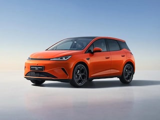 BYD Dolphin G DM-i Boost NIEUW/ 1040 KM / Sunset Orange / 105 EV / Android Auto en Apple Carplay