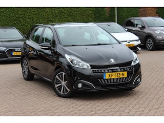 Peugeot 208 1.2 PureTech Allure / Panoramadak / Camera / Navigatie / 16'' / Climate Control / Stoelverwarming / Cruise Control