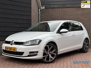 Volkswagen Golf 1.4 TSI ACT Highline | Led | Xenon | Navi | PDC | 18inch | NAP