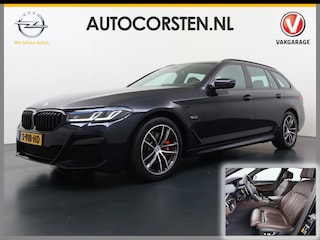 BMW 5-serie Touring 530e 292PK Hybrid xDrive M-Sport Leder Elek.Comfort Stoelen+Memory+Verwarmd Shadow Line Live Cockpit Pro Apple Carplay/Android Auto Ecc Business Edition Plus Elek.Achterklep Aero-Pack 4WD AWD Pdc DAB+ Led+High Beam Assist Cruise Control Wifi Dealeronderhouden Origineel Nederlandse Auto