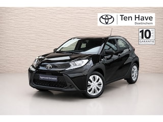 Toyota Aygo 1.0 VVT-i 72PK MT Play | Achteruitrijcamera | Buitenspiegels ele