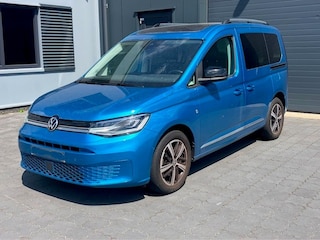 Volkswagen Caddy Kombi 1.5 TSI DSG Style PANO LED TREKHAAK