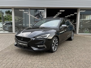 Seat Leon Sportstourer 1.4 TSI eHybrid PHEV FR Business | Navigatie | Clima | Panoramadak | Cruise | Camera | Trekhaak | 18"