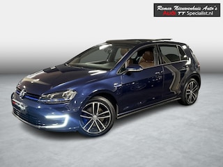 Volkswagen Golf 1.4 TSI GTE Panorama dak Leder Apple-carplay