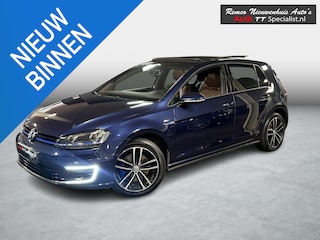 Volkswagen Golf 1.4 TSI GTE Panorama dak Leder Apple-carplay
