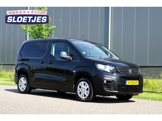 Peugeot Partner 1.6 BlueHDI Asphalt geen BTW en BPM |MARGE |100 pk |Camera |Trekhaak |Navigatie |Carplay en Android auto |Airco |Lichtmetalen velgen |Cruise control |Nette auto