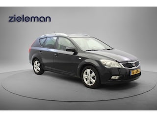 Kia Ceed 1.4 CVVT X-ecutive - Navi, Cruise, Trekhaak