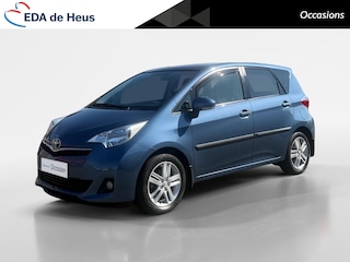 Toyota Verso-S 1.3 VVT-i Dynamic | Achteruitrij Camera | Panorama Dak | Parkeersensoren | Airco | Bluetooth | Hoge Instap | 12 Maanden Bovag Garantie
