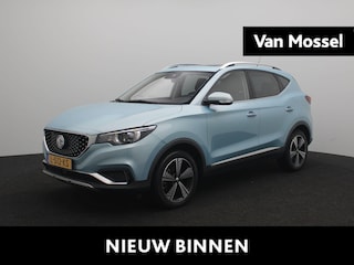 MG ZS EV Luxury 45 kWh | Trekhaak | Leder | Camera | Apple Carplay |