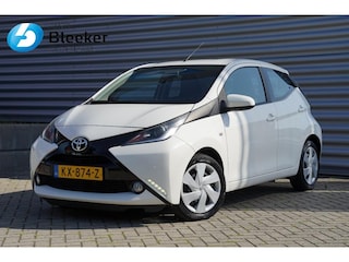 Toyota Aygo 1.0 Vvti X-Play Airco BT Camera Centr. vergr. Isofix NL-auto!