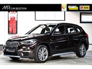 BMW X1 sDrive20i X line | Leder | LED | HUD | 12 maanden garantie