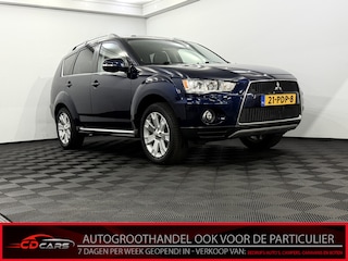 Mitsubishi Outlander 2.4 Instyle 7P Schuifdak, Leder, Navi, Parkeersensoren, elektrische verstelbare stoelen, Airco, Lichtmetalen velgen, Trekhaak