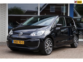 Volkswagen Up SOH 89% Camera Cruise-controle Stoelverwarming Lane-assist