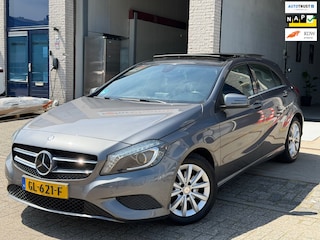 Mercedes-Benz A-klasse 180 Ambition/AMG pakket/automaat/nap/1e EIG/goede onderhoud/1jaar apk/navi/pano/volle opties.