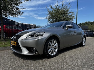 Lexus IS 300h Hybrid 181pk First Edition Navigatie Parkeer Camera