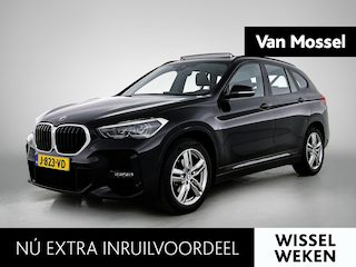 BMW X1 sDrive18i Executive Edition | PANORAMADAK | STOELVERWARMING | ELEKTRISCHE KOFFERKLEP | CLIMATE CONTROL | CRUISE CONTROL |