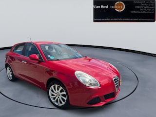 Alfa Romeo Giulietta 1.4 T Progression AIRCO | SPOPRTVELGEN | TREKHAAK | CRUISE CONTR