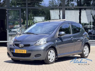 Toyota Aygo 1.0-12V Comfort Navigator | Automaat | Airco | Navigatie | Panoramadak