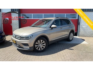 Volkswagen Tiguan 1.4 TSI Comfortline TREKHAAK / FULL LED / NAVI / CLIMA / PDC / BLUETOOTH / CRUISE / NL-AUTO