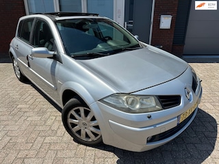 Renault Mégane 1.6-16V Tech Line / Schuifdak / PDC / Clima / AUT / NAP