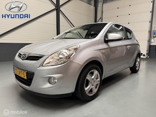 Hyundai i20 1.2i Dynamic 80pk Airco|LM-velgen|Elektr-pakket