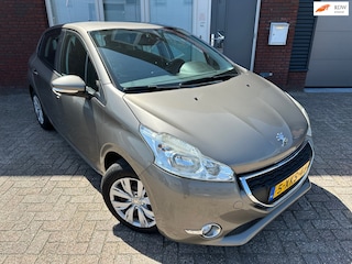 Peugeot 208 1.2 VTi Envy / Navi / PDC / Riem v.v. / NAP / Clima