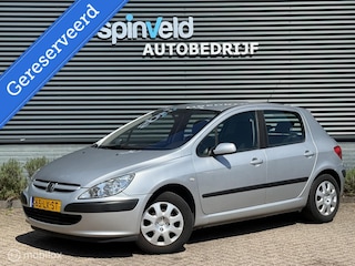 Peugeot 307 1.6-16V Gentry - Airco - Trekhaak - Climate -