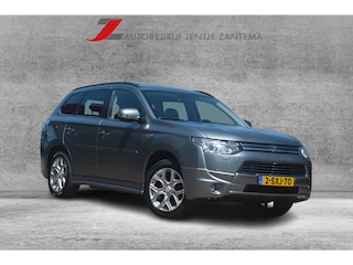 Mitsubishi Outlander 2.0 PHEV instyle | Navigatie | Leer | Stoelverwarming | Schuifkantel Dak | Elek Stoelen | Achteruitrij Camera | NL auto!! |