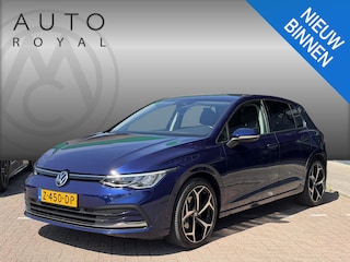Volkswagen Golf 1.5 eTSI Hybrid Life R-Line AUTOMAAT | APPLE CARPLAY | NAVIGATIE | MULTIMEDIA | STOELVERWARMING | PARKEERSENSOREN | SFEERVERLICHTING | LED |