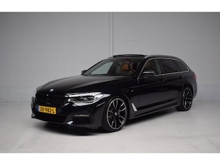 BMW 5-serie Touring 520i 184PK AUT8 M-SPORT ORG.NED / PANORAMADAK / 360 CAMERA / 20INCH / HEAD-UP / NAP / CARPLAY