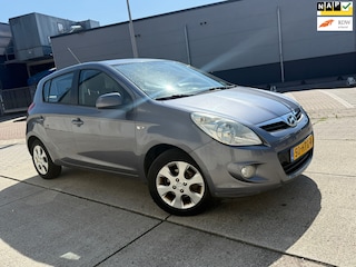 Hyundai i20 1.4i i-Catcher AUTOMAAT AIRCO APK 2027