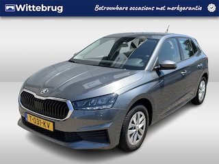Skoda Fabia 1.0 TSI Ambition / AUTOMAAT/ PARKEER SENSOREN/ CRUISE/ SMARTLINK/ LED/ NAVI/ DAB/ AIRCO/ 15'' LMV