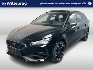 Cupra Leon 1.4 e-Hybrid Performance / AUTOMAAT/ PANO/ CAMERA/ PARK. SENSOREN/ DODE HOEK/ KEYLESS/ FULL LINK/ STOEL-STUURVERWARM./ ADAPT. CRUISE/ PARK. ASSIST/ LED/ NAVI/ CLIMA/ DAB
