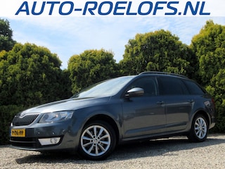 Skoda Octavia Combi 1.0 TSI Business * Navi * Trekhaak *