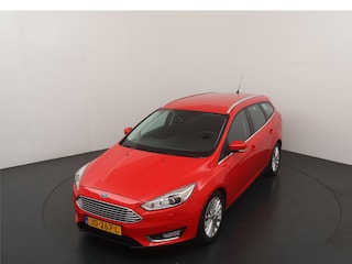 Ford Focus Wagon 1.5 EcoBoost 150 pk Titanium | Trekhaak | 1500 kg trekgewicht | Voorruitverw. | 17" | Navi | Clima | Cruise