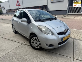 Toyota Yaris 1.3 VVTi Aspiration AUTOMAAT CLIMA Volledig onderhouden