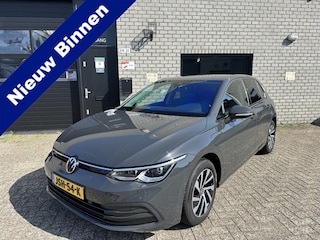 Volkswagen Golf 1.4 eHybrid Style *NAVI*CAR-PLAY*ELEK STOEL*