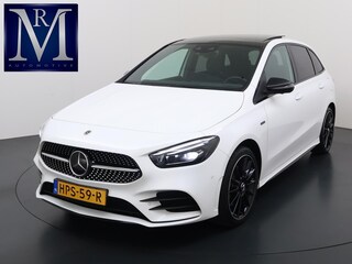 Mercedes-Benz B-klasse 250 e Business Solution AMG Limited VAN: 30.900,- VOOR: 28.877,- UW WKVOORDEEL: 2.23-  | PANORAMA DAK | 360 CAMERA | SFEER VERLICHTING | ADAPTIEF CRUISE CONTROL | MEMORY OP STOEL | HEAD-UP DISPLAY | 12 MND BOVAG GARANTIE |