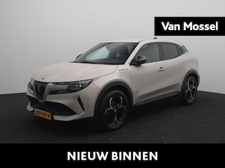 Alfa Romeo Junior 1.2 Turbo Hybrid Ibrida Speciale