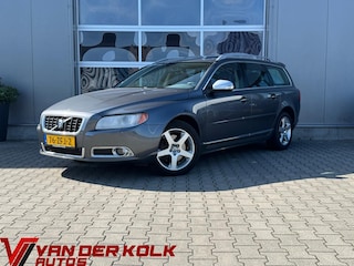 Volvo V70 2.4D Momentum Automaat | Leder | Panorama | Navigatie | Cruise | Climate | Stoelverwarming | Sensoren