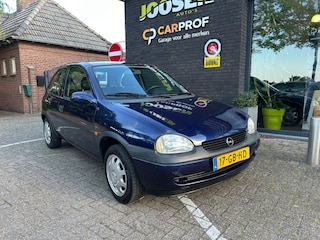 Opel Corsa 1.2I-16V ONYX