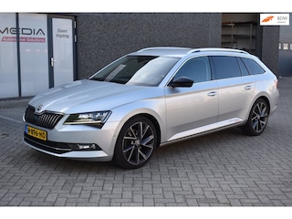 Skoda Superb Combi 2.0 TDI Sportline, Airco, Ecc, Cruise, Leder, Camera.