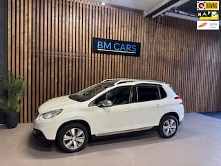 Peugeot 2008 1.2 PureTech Blue Lease Executive Panodak,Navigatie