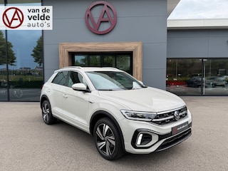 Volkswagen T-Roc 1.5 TSI 150pk DSG R-Line | Camera | Keyless | Elek. Achterklep | Dode hoek | Rijklaar incl. 1 jaar Bovag garantie