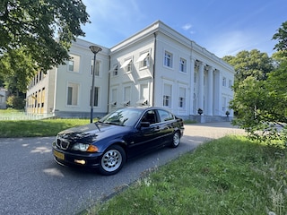 BMW 320i Executive