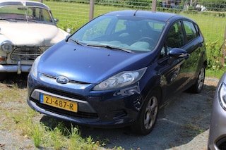 Ford Fiesta 1.25 82pk Trend 5-deurs airco/lm velgen/trekhaak